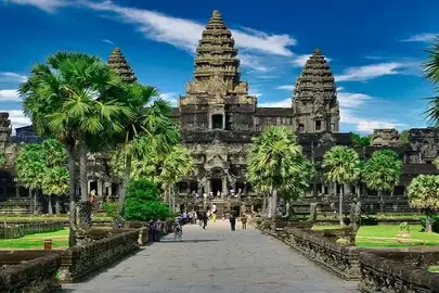 Circuit Vietnam Cambodge 12 jours : Hanoi - Hoa Binh - Mai Chau - Ninh Binh - Baie d'Halong - Siem Reap